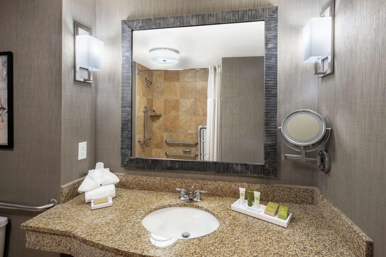 Hilton Columbia Center