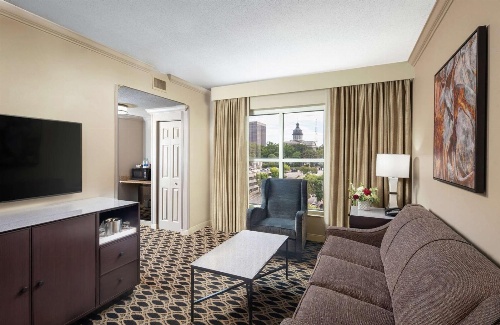 Hilton Columbia Center image 3